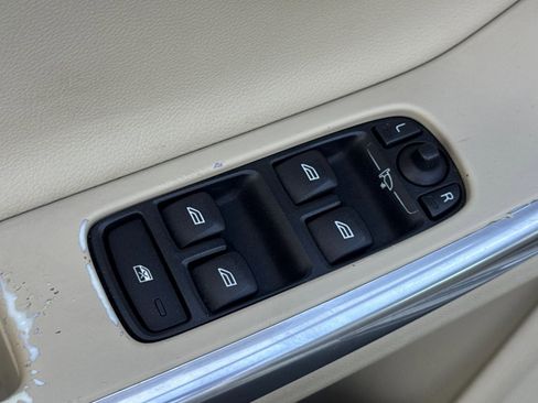 Used 2013 Volvo S60 T5 image 12