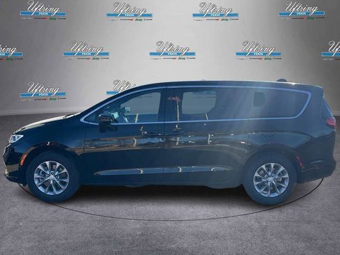 New 2026 Chrysler Pacifica Limited AWD/4WD image 6