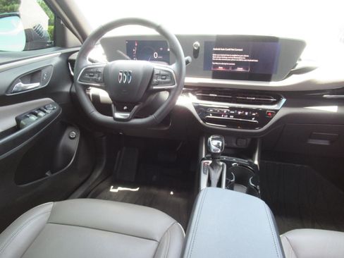 Used 2024 Buick Envista Avenir FWD image 13