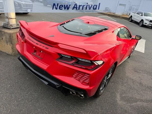 Used 2021 Chevrolet Corvette Stingray Premium Cpe w/ Z51 Performance Package RWD image 7
