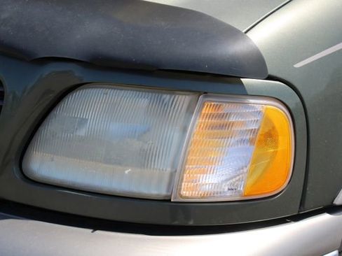 Used 2000 Ford Expedition Eddie Bauer AWD/4WD image 11