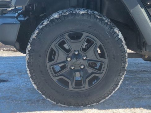 Used 2017 Jeep Wrangler Unlimited Sport image 18