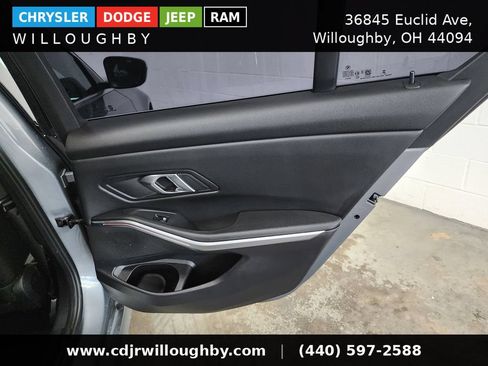 Used 2025 BMW 330i xDrive Sedan w/ Convenience Package AWD/4WD image 34