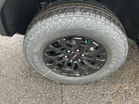 New 2026 GMC Canyon Elevation image 2