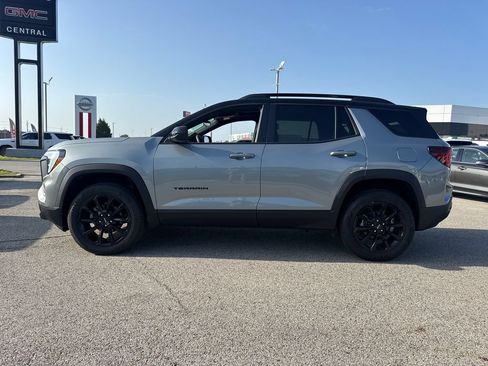New 2026 GMC Terrain Elevation w/ Elevation Premium Package FWD image 3