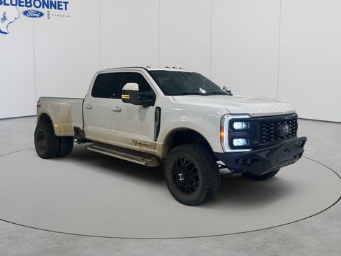 Used 2023 Ford F350 Lariat w/ Tow Technology Package AWD/4WD image 3