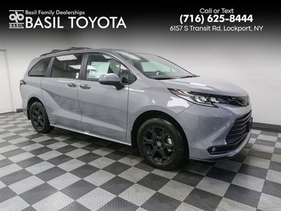 New 2025 Toyota Sienna XLE Woodland Edition