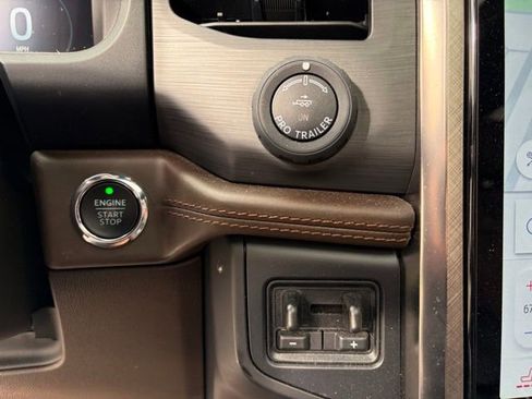 Used 2022 Ford Expedition Max King Ranch image 16