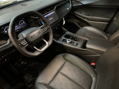 New 2026 Jeep Cherokee Overland AWD/4WD image 9