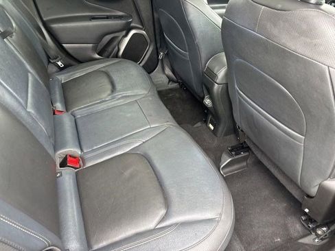 Used 2019 Jeep Renegade Limited w/ LED Lighting Group AWD/4WD image 35