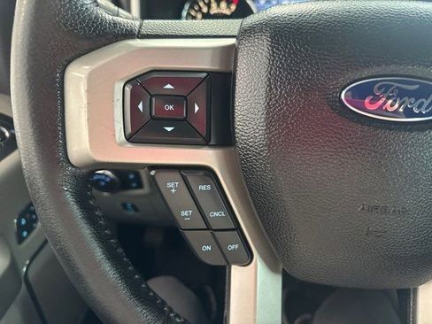 Used 2016 Ford F150 Lariat image 15