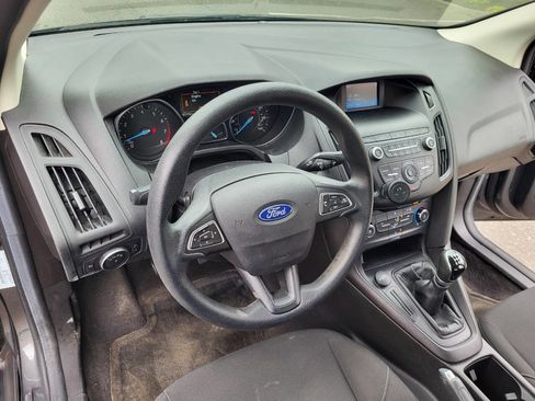 Used 2018 Ford Focus S image 12