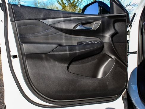 Used 2024 Buick Envista Sport Touring w/ Convenience I Package image 8