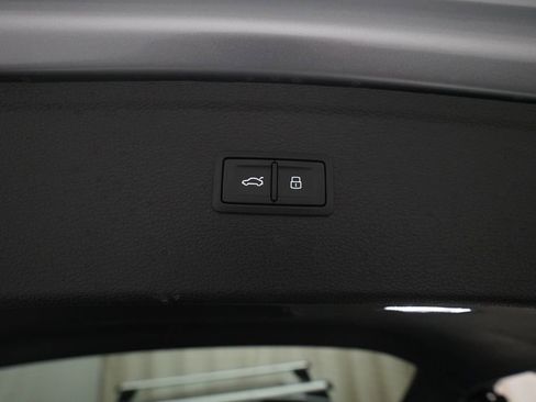 Used 2023 Audi Q5 2.0T Premium w/ Convenience Package AWD/4WD image 15