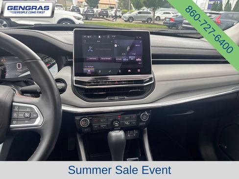 Used 2022 Jeep Compass Limited w/ Sun and Sound Group AWD/4WD image 18