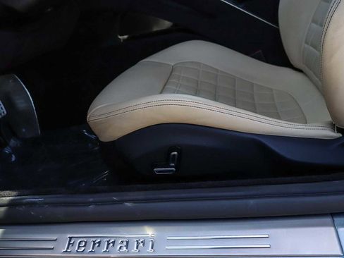 Used 2021 Ferrari Roma RWD image 26