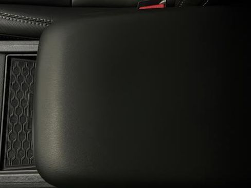 Used 2025 Nissan Frontier SL AWD/4WD image 19