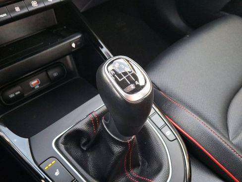 Used 2022 Kia Forte GT image 31