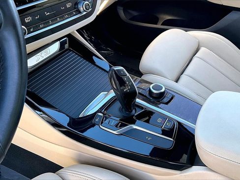 Used 2019 BMW X3 sDrive30i w/ Driving Assistance Package image 16