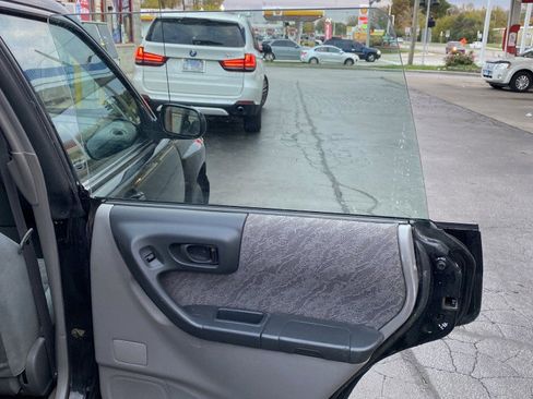 Used 1999 Subaru Forester L image 16