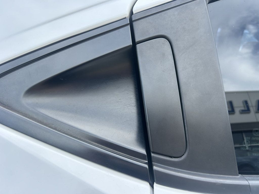 Used 2022 Honda HR-V LX image 12