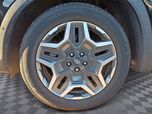 Used 2021 Hyundai Santa Fe Limited w/ Cargo Package image 6