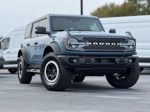 New 2025 Ford Bronco Badlands AWD/4WD image 2