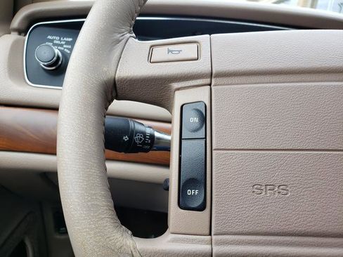 Used 1992 Ford Crown Victoria LX image 22