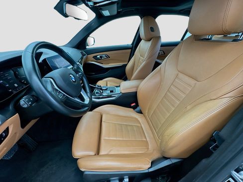 Used 2021 BMW 330i Sedan w/ Driving Assistance Package image 13