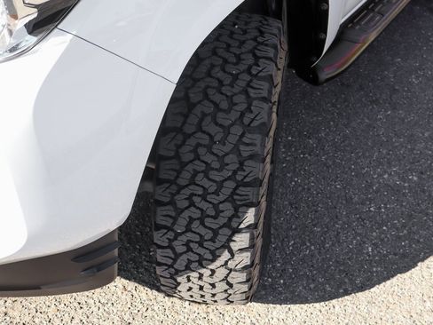 Used 2019 Toyota Tacoma SR5 image 40