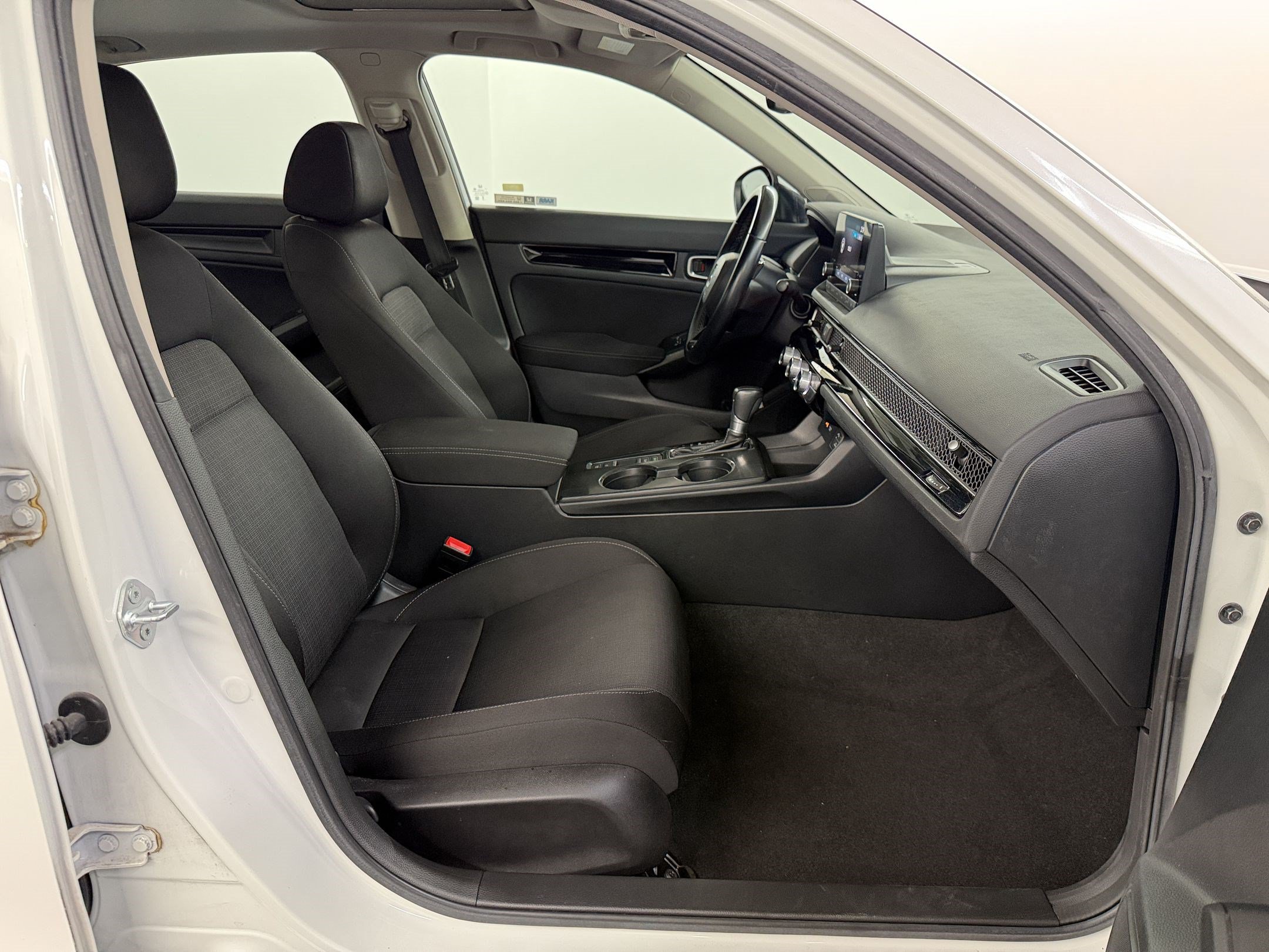 Certified 2024 Honda Civic EX image 22