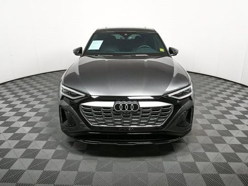 Used 2024 Audi Q8 e-tron Premium image 35