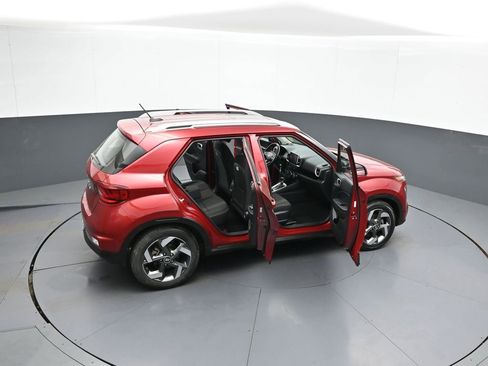 Certified 2023 Hyundai Venue SEL FWD image 45