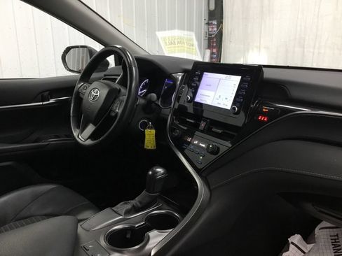 Used 2024 Toyota Camry SE FWD image 20