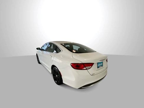 Used 2016 Chrysler 200 Limited w/ Convenience Group image 6