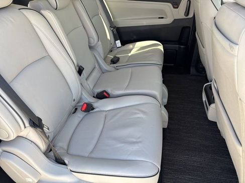 Certified 2025 Honda Odyssey Touring image 17