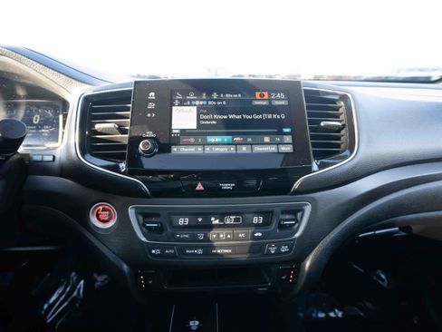 Certified 2024 Honda Passport TrailSport image 17