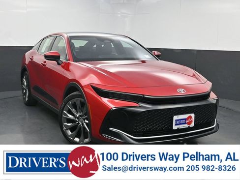 Used 2023 Toyota Crown Limited w/ Advanced Technology Package image 1