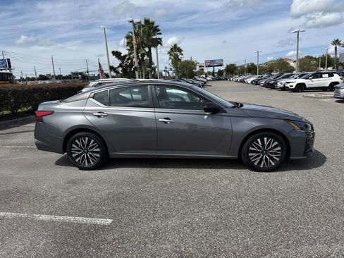 Certified 2024 Nissan Altima 2.5 SV image 2