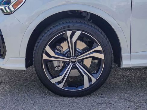 Used 2023 Audi Q3 2.0T Premium Plus w/ Premium Plus Package image 10