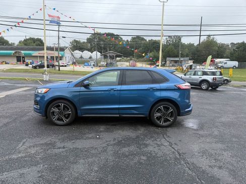 Used 2019 Ford Edge ST w/ Equipment Group 401A image 4