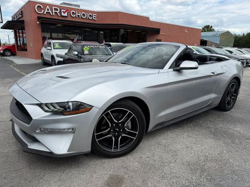 Used 2018 Ford Mustang Premium RWD image 2