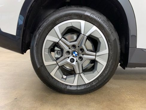 Used 2025 BMW X1 xDrive28i w/ Technology Package image 41