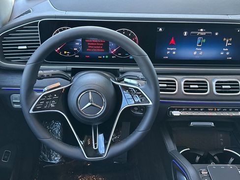New 2026 Mercedes-Benz GLS 450 4MATIC image 14