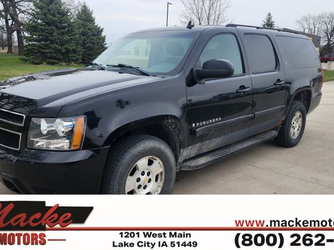 Used 2008 Chevrolet Suburban LT w/ Convenience Package 1 image 1