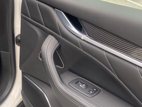 Used 2021 Maserati Levante S GranSport image 37