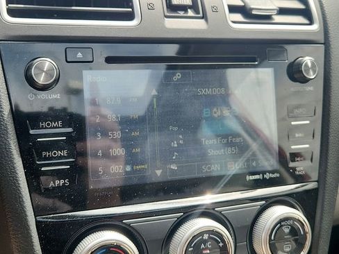 Used 2018 Subaru Forester 2.5i Premium w/ All-Weather Package AWD/4WD image 17
