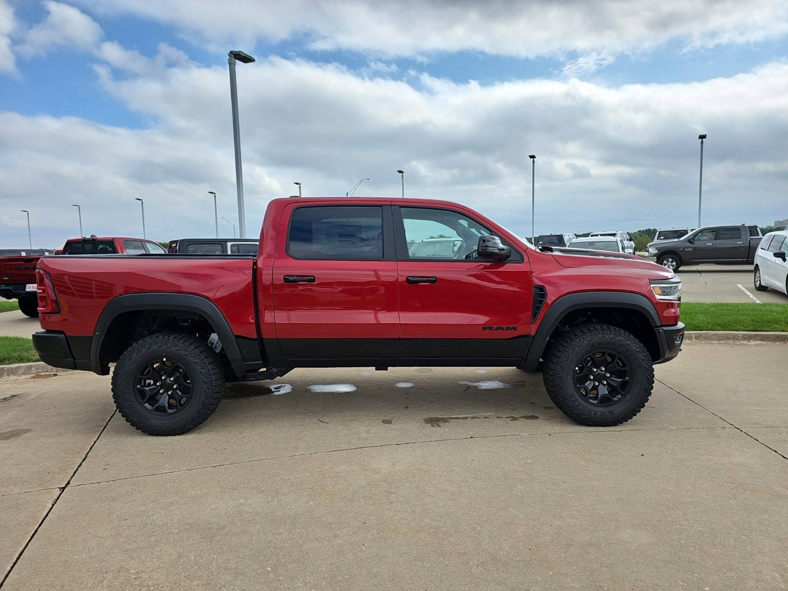 New 2026 RAM 1500 RHO AWD/4WD image 7
