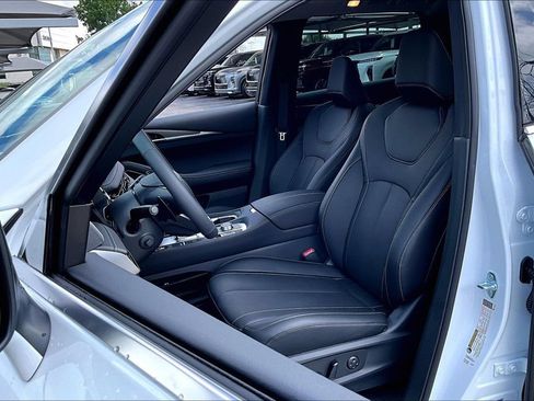 New 2027 INFINITI QX60 Luxe FWD image 13