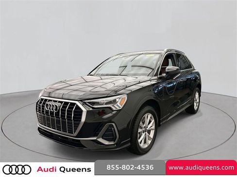 Certified 2023 Audi Q3 2.0T Premium Plus w/ Premium Plus Package image 4